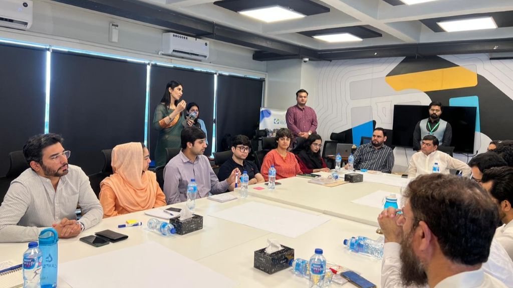 Guftugu Session - Lahore